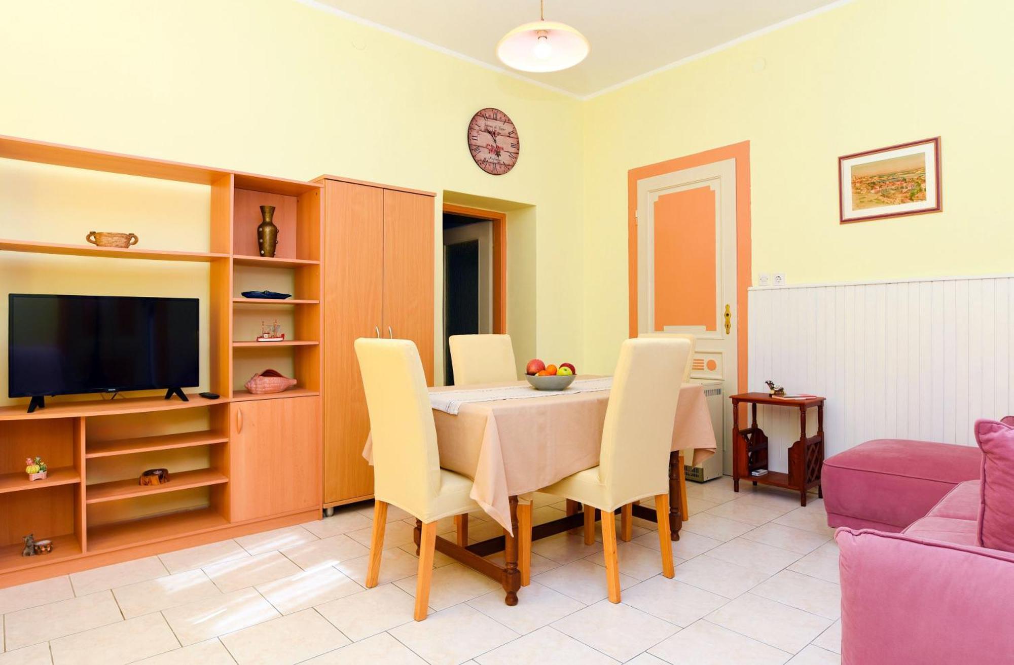 Apartmani Zupanic Koromačno Eksteriør billede